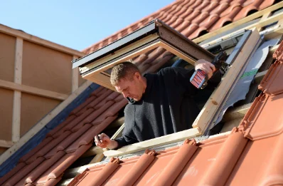 Pose de fenêtres de toit Velux à Villemontoire